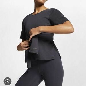 Nike Studio Women Short-Sleeve Yoga Training Top Women’s XS